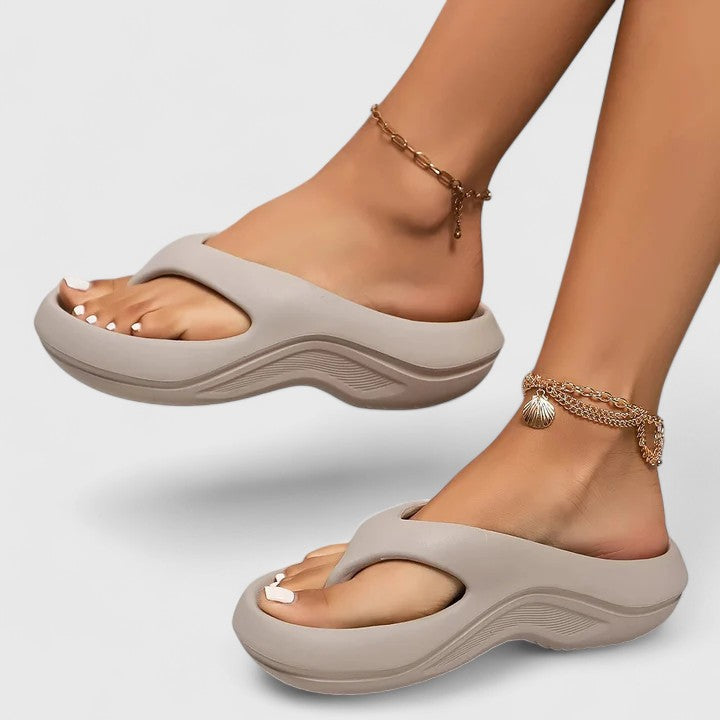 Dahlia - Leichte Slipper-Sandalen