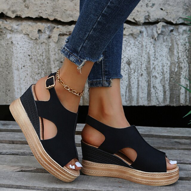 Maeve – Entspannte Keil-Sandalen