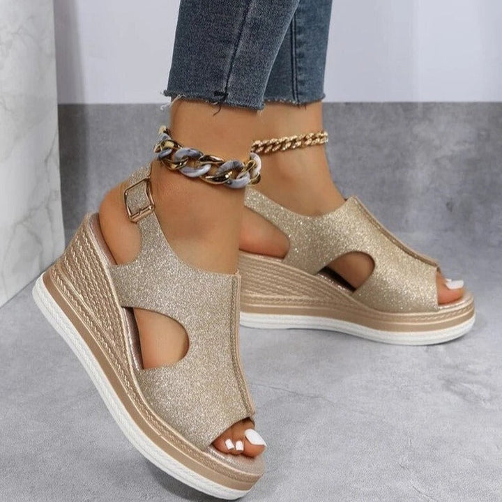 Maeve – Entspannte Keil-Sandalen
