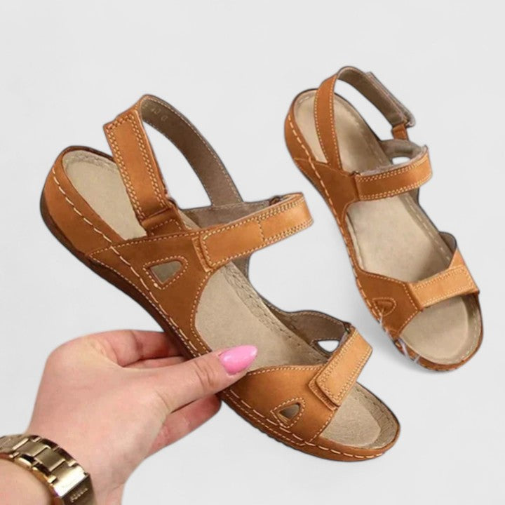 Avrie - Flache Komfortsandalen