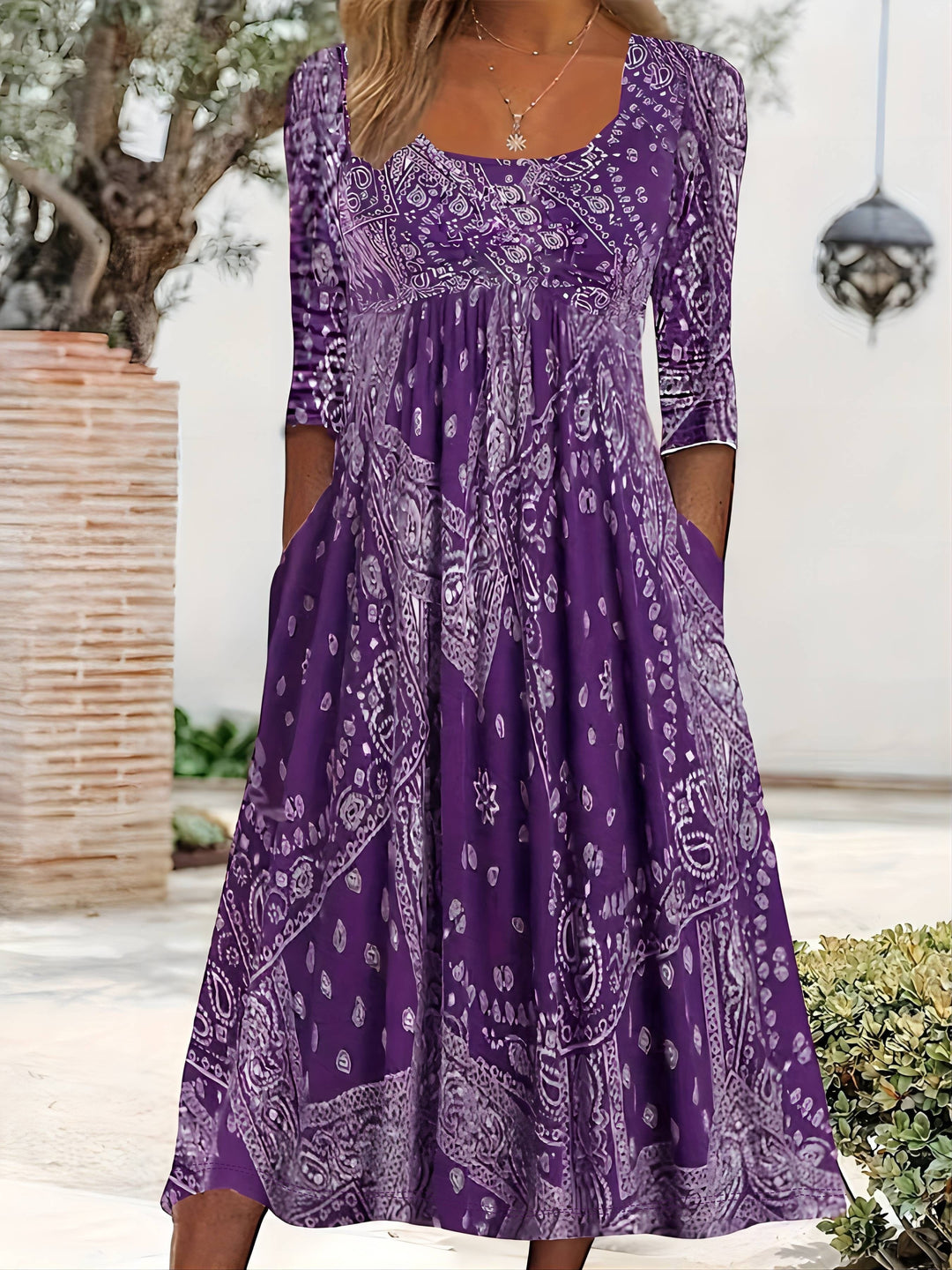 ELOWEN | MIDI-KLEID MIT LANGEN ÄRMELN IM CASUAL-STIL