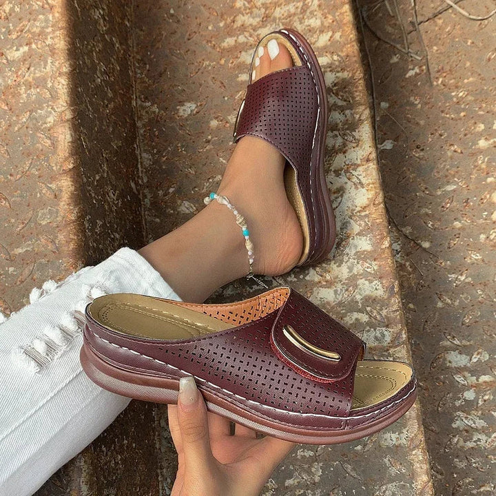 Joanna – Klassische Urban Sandalen