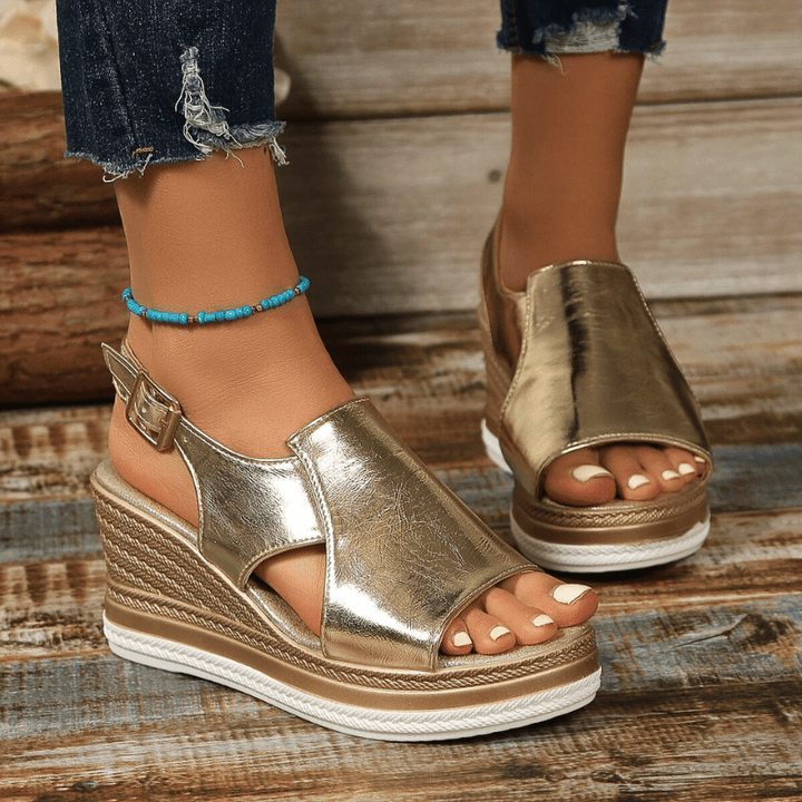 Baylie - Stylische Metall-Sandalen
