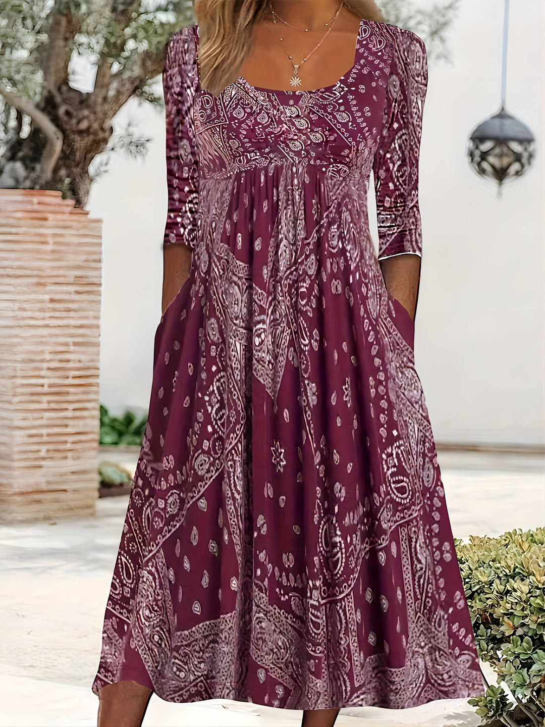 ELOWEN | MIDI-KLEID MIT LANGEN ÄRMELN IM CASUAL-STIL