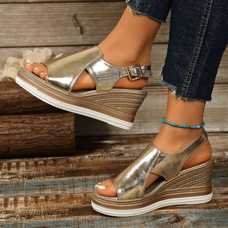 Baylie - Stylische Metall-Sandalen