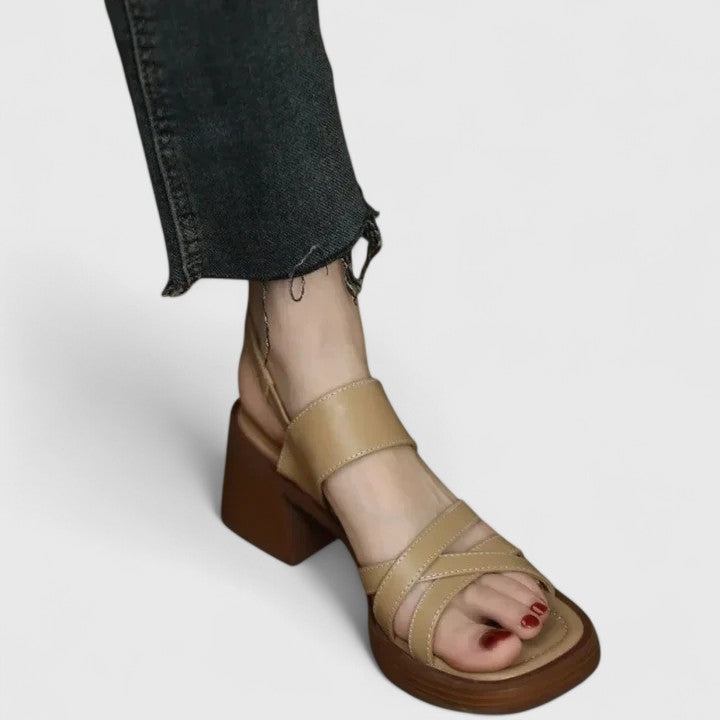 Celeste - Elegante Cross-Sandalen