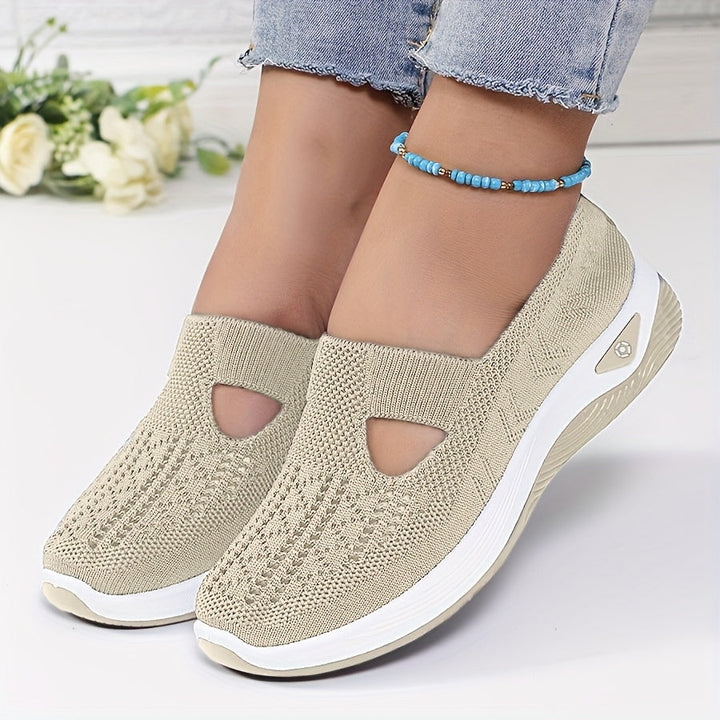 Leicht anzuziehende Sneakers mit stabilem Komfort