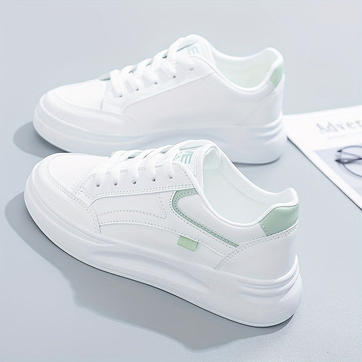 Chic weiße Sneakers mit leichtem Komfort