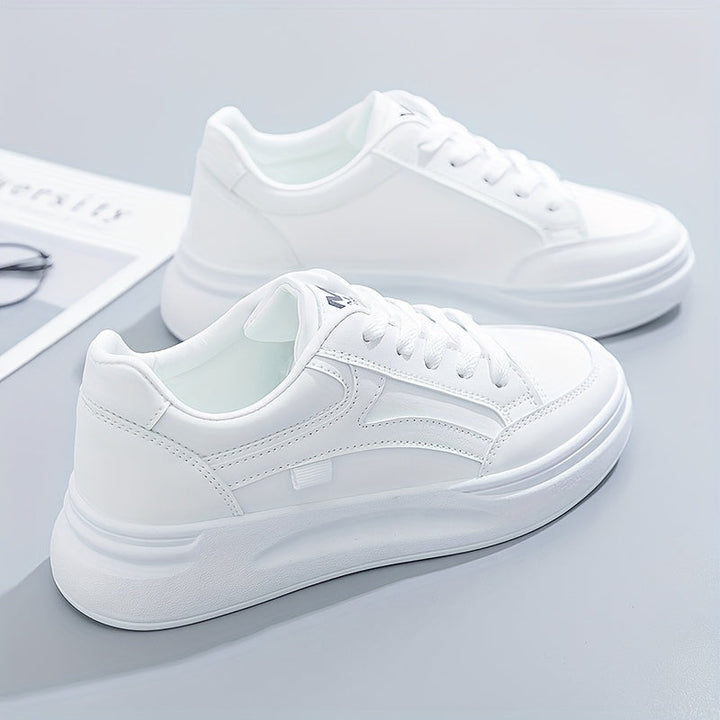 Chic weiße Sneakers mit leichtem Komfort