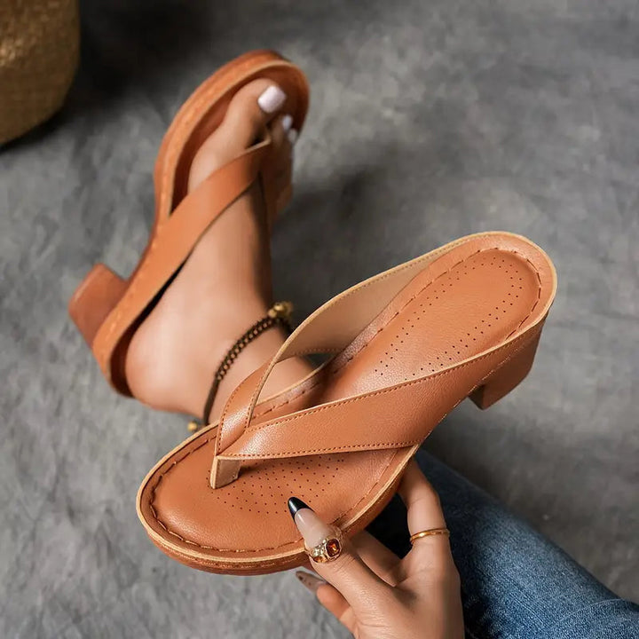 Yasmin - Elegante Entspannte Sandalen